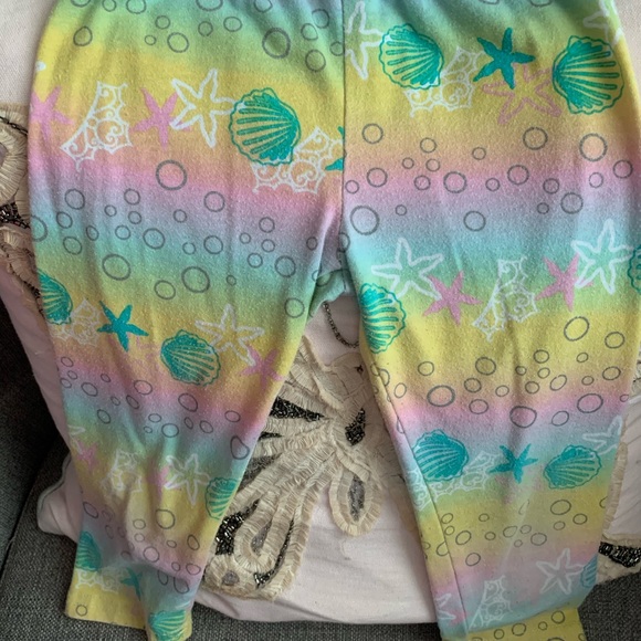 Little Mermaid 2 pc pants set size 5 - Picture 4 of 4